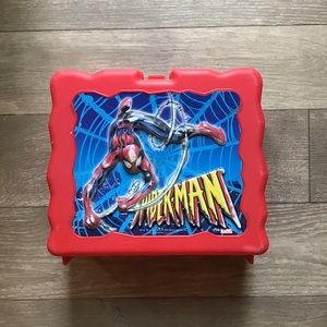 Vintage 2004 marvel Spider-Man lunch box